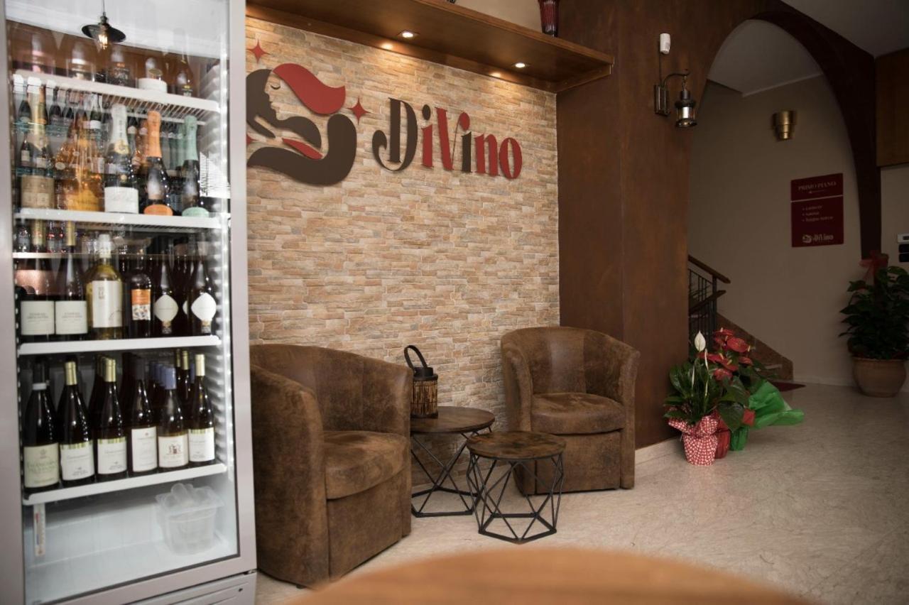 Divino Bistrot e Relais Lenola Exterior foto